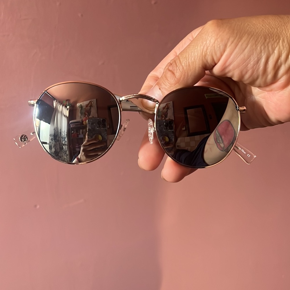 BRIGHTSIDE
Charlie 50mm Mirrored Round Sunglasses In Silver/ Silver Mirror